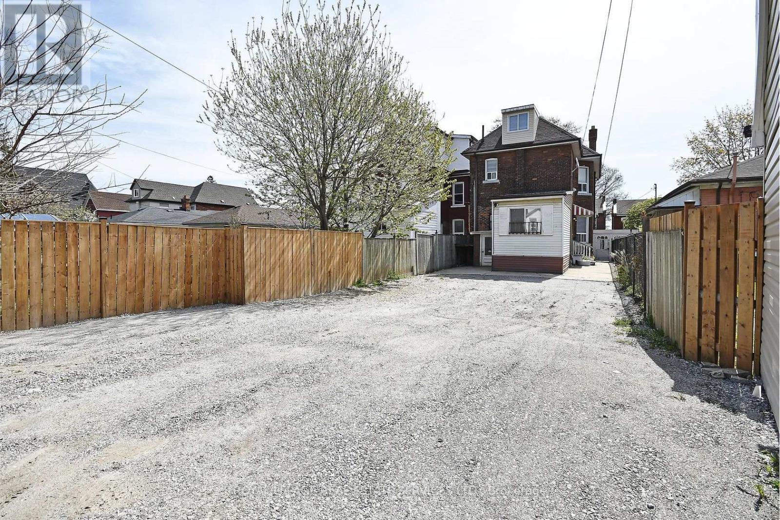 Main - 47 Emerald Avenue N, Hamilton, Ontario  L8L 5K2 - Photo 13 - X13726818