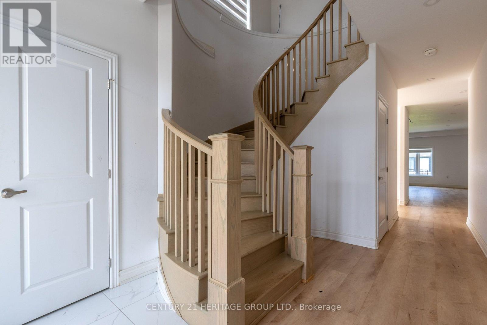 238 Longboat Run W, Brantford, Ontario  N3T 0X1 - Photo 2 - X13726908