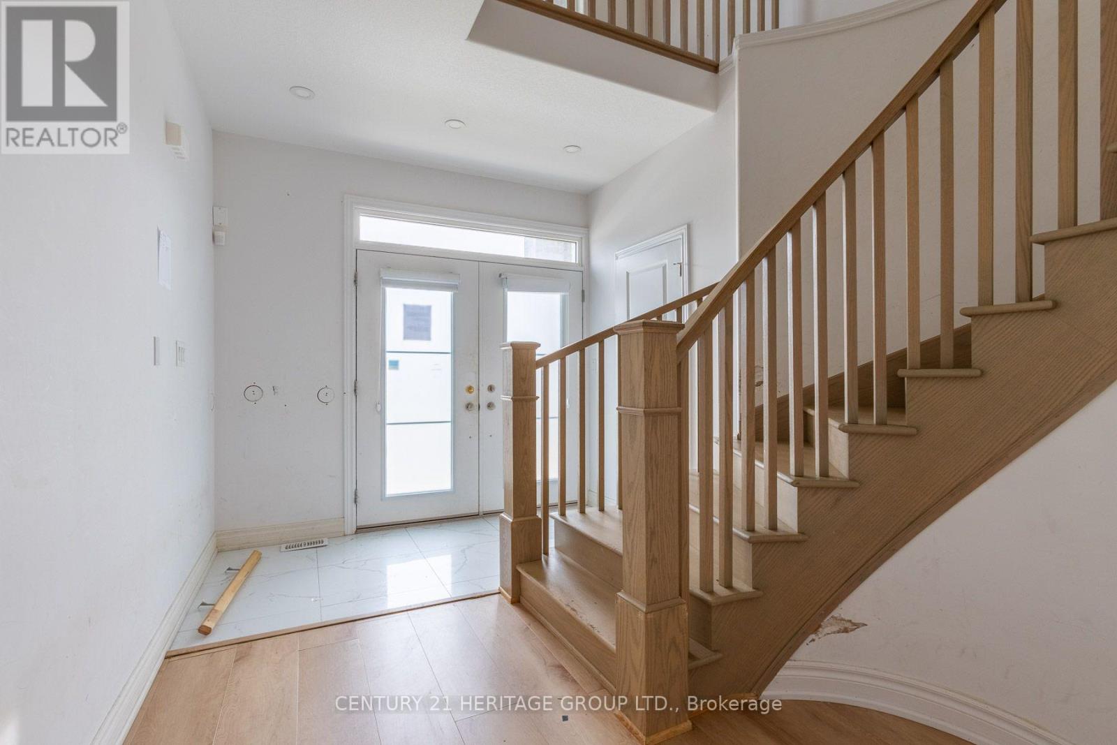 238 Longboat Run W, Brantford, Ontario  N3T 0X1 - Photo 3 - X13726908
