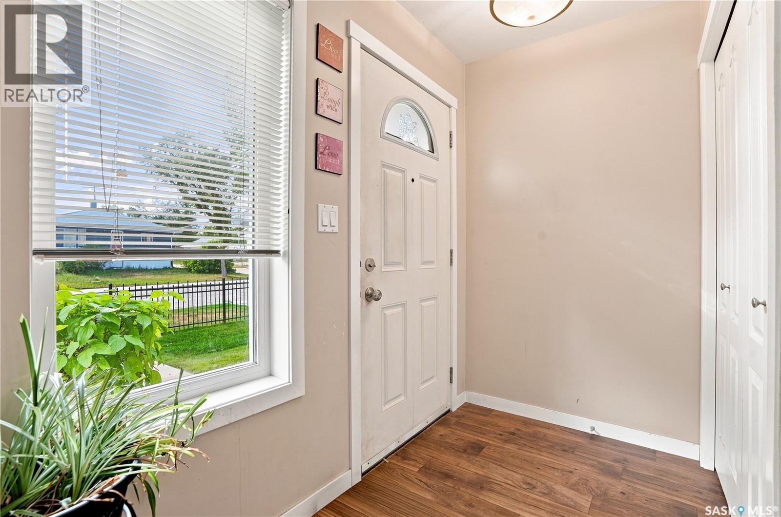 1205 Grey Street, Regina, Saskatchewan  S4T 1G7 - Photo 2 - SK046950