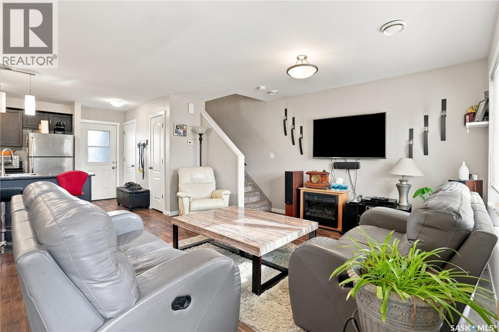 1205 Grey Street, Regina, Saskatchewan  S4T 1G7 - Photo 3 - SK046950