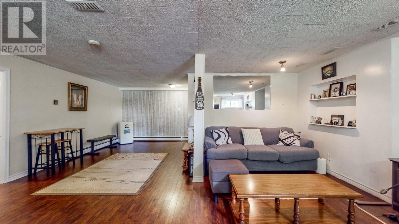 11 Irving Drive, Paradise — photo 18