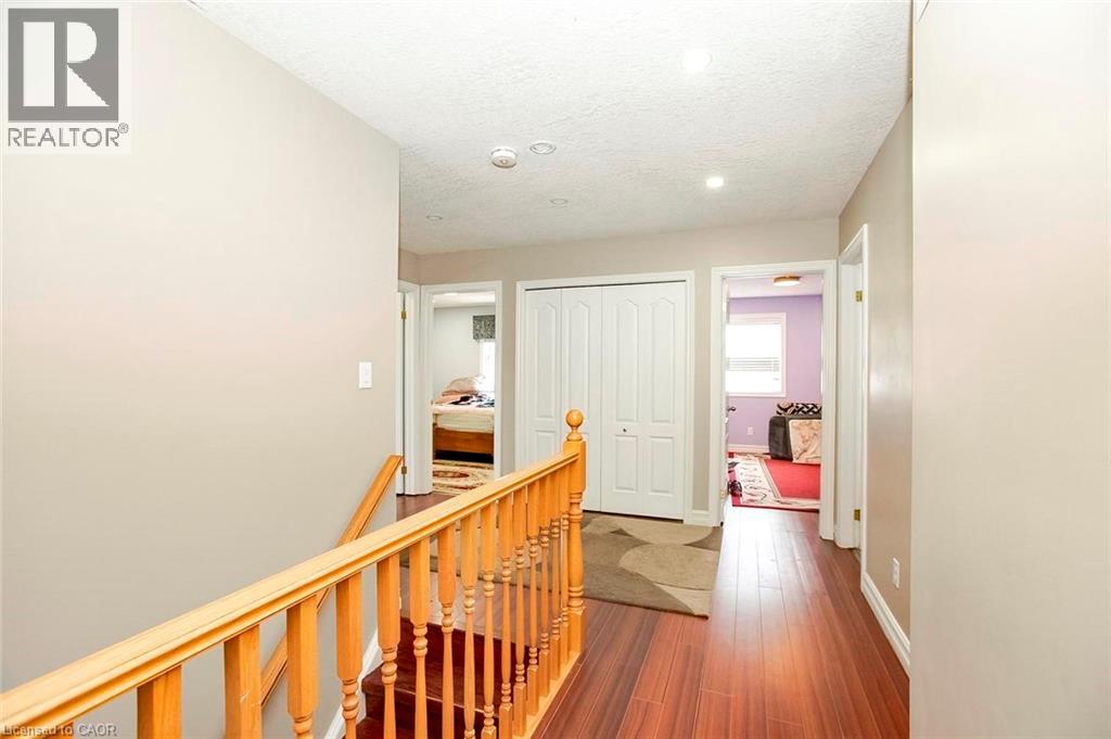 107 Glencliffe Court, Kitchener, Ontario  N2B 3X1 - Photo 20 - 40859398