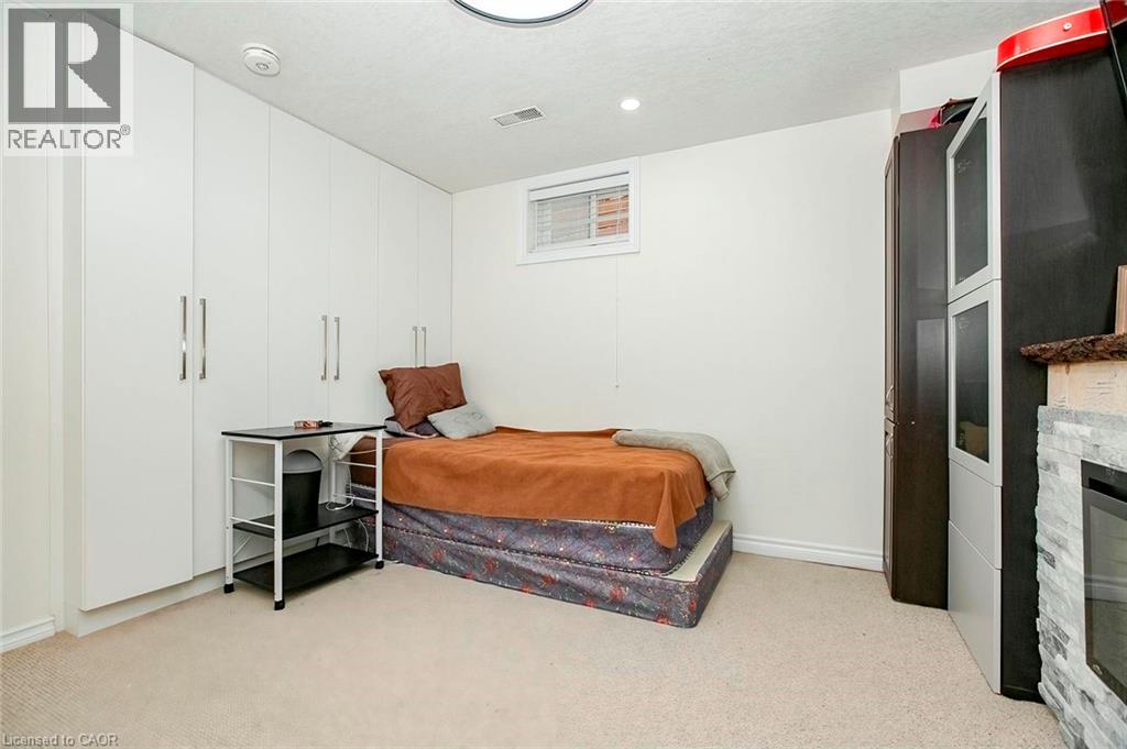 107 Glencliffe Court, Kitchener, Ontario  N2B 3X1 - Photo 40 - 40859398
