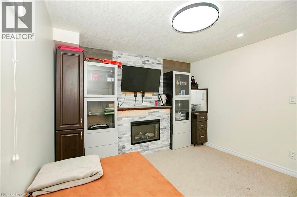 107 Glencliffe Court, Kitchener, Ontario  N2B 3X1 - Photo 41 - 40859398