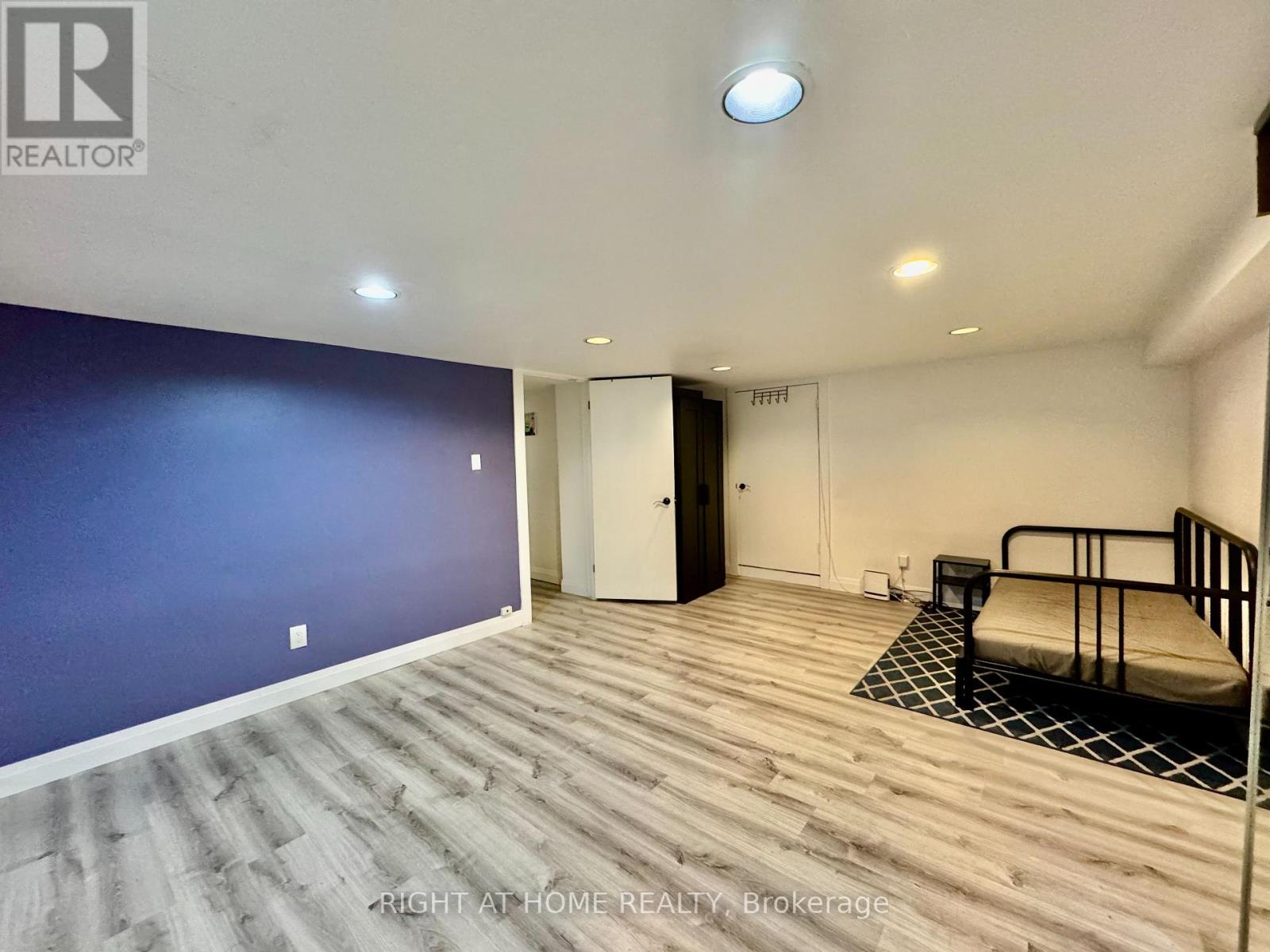 Lower Apartment - 1196 Avenue Road, Toronto, Ontario  M5N 2G1 - Photo 10 - C13727018
