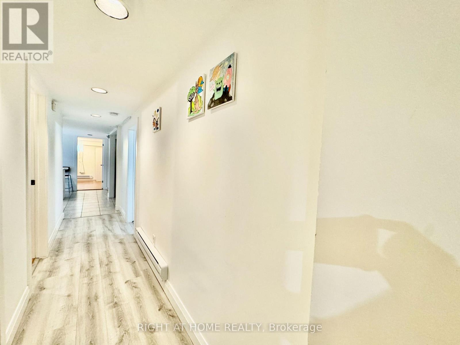 Lower Apartment - 1196 Avenue Road, Toronto, Ontario  M5N 2G1 - Photo 13 - C13727018