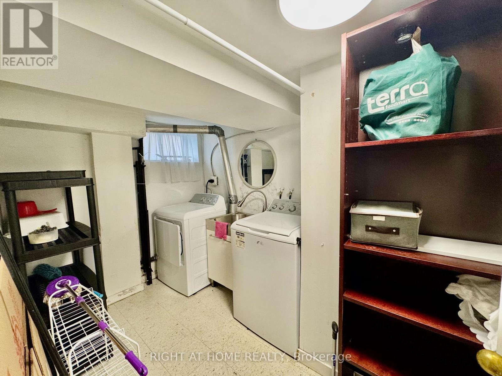 Lower Apartment - 1196 Avenue Road, Toronto, Ontario  M5N 2G1 - Photo 18 - C13727018