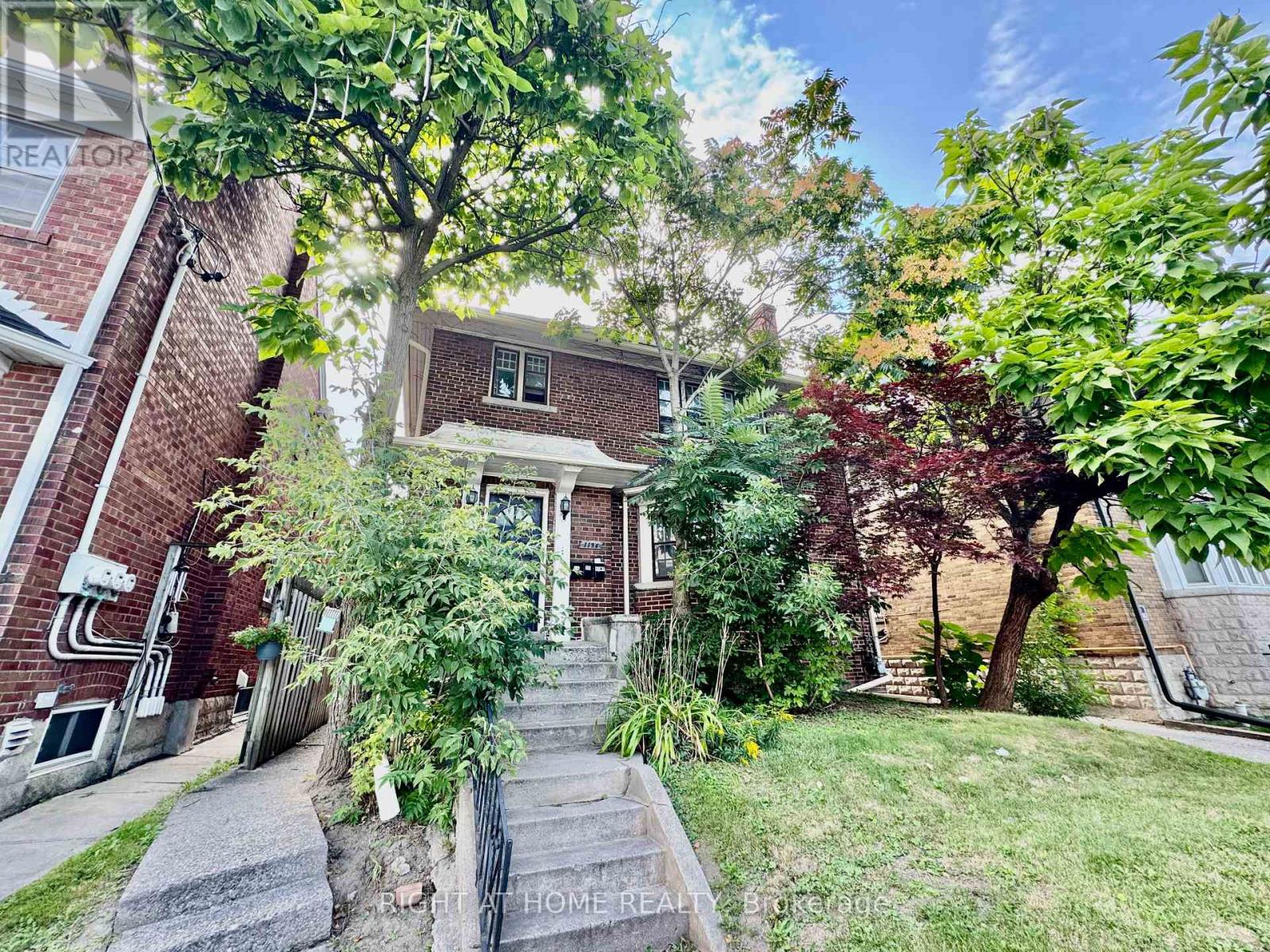 Lower Apartment - 1196 Avenue Road, Toronto, Ontario  M5N 2G1 - Photo 26 - C13727018
