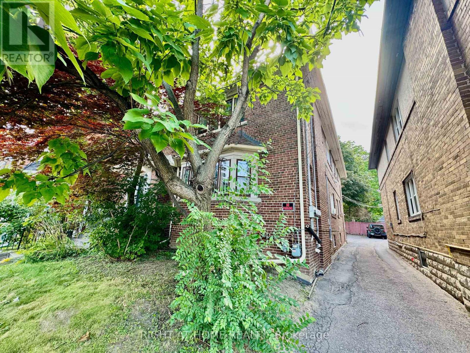Lower Apartment - 1196 Avenue Road, Toronto, Ontario  M5N 2G1 - Photo 27 - C13727018