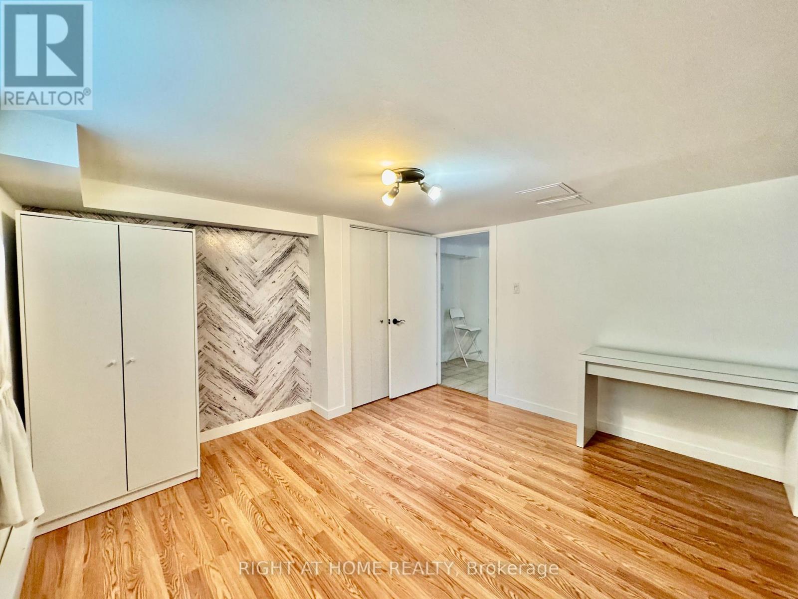 Lower Apartment - 1196 Avenue Road, Toronto, Ontario  M5N 2G1 - Photo 3 - C13727018