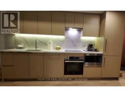 3 CONCORD CITYPLACE WAY, Toronto, Ontario
