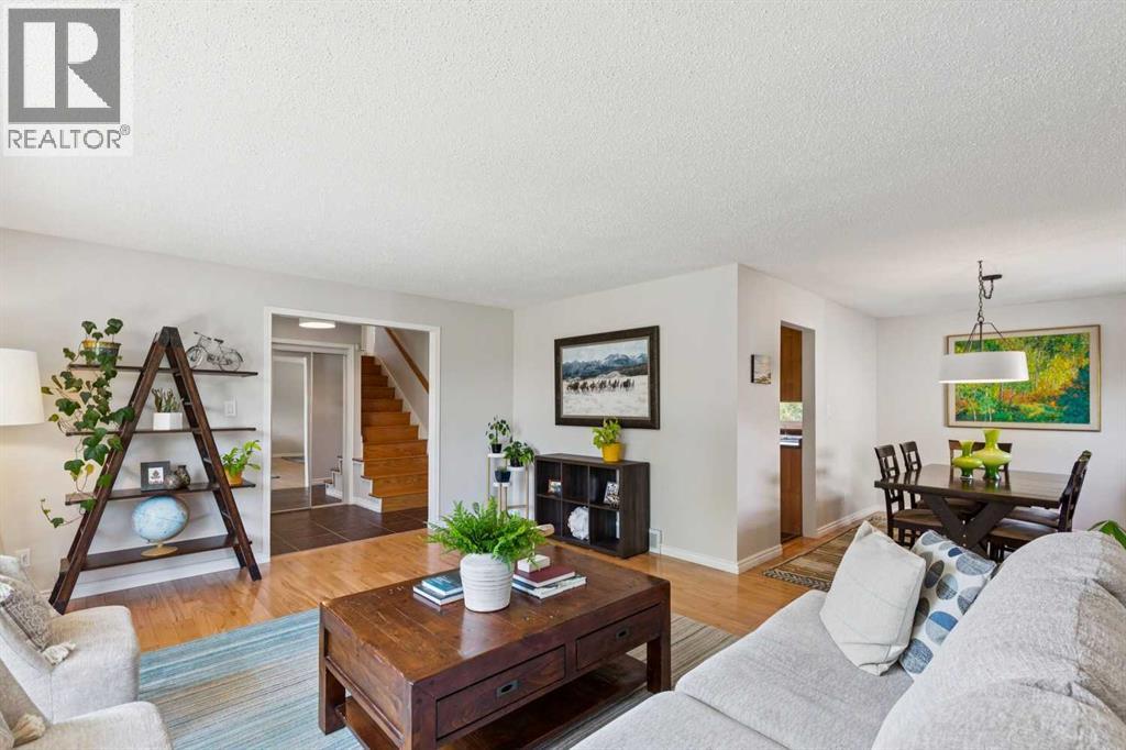 1515 Lake Bonavista Drive SE, Calgary, Alberta  T2J 2X8 - Photo 8 - A2340778