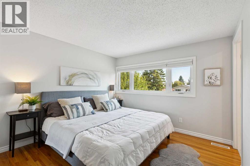 1515 Lake Bonavista Drive SE, Calgary, Alberta  T2J 2X8 - Photo 24 - A2340778
