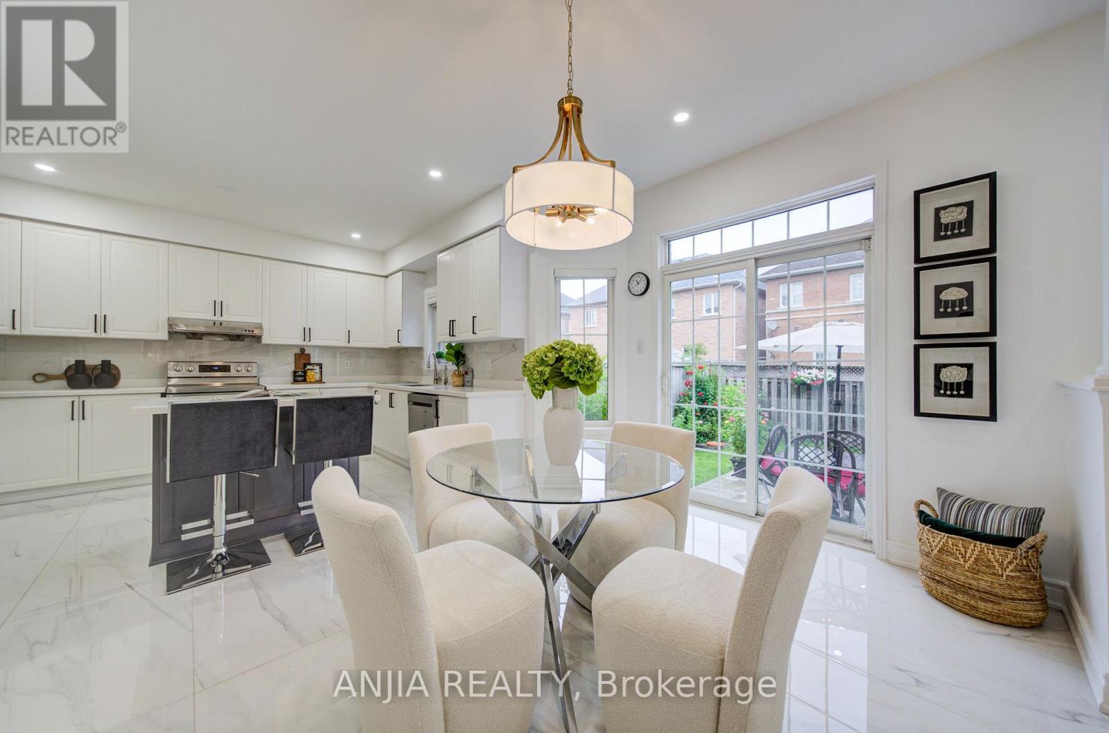 203 Fred Mclaren Boulevard, Markham, Ontario  L6E 1H2 - Photo 13 - N13727060