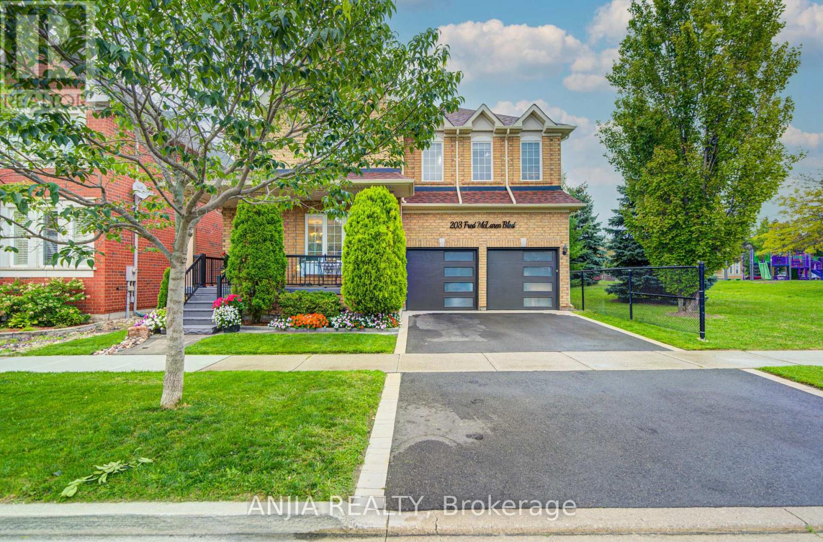 203 Fred Mclaren Boulevard, Markham, Ontario  L6E 1H2 - Photo 2 - N13727060
