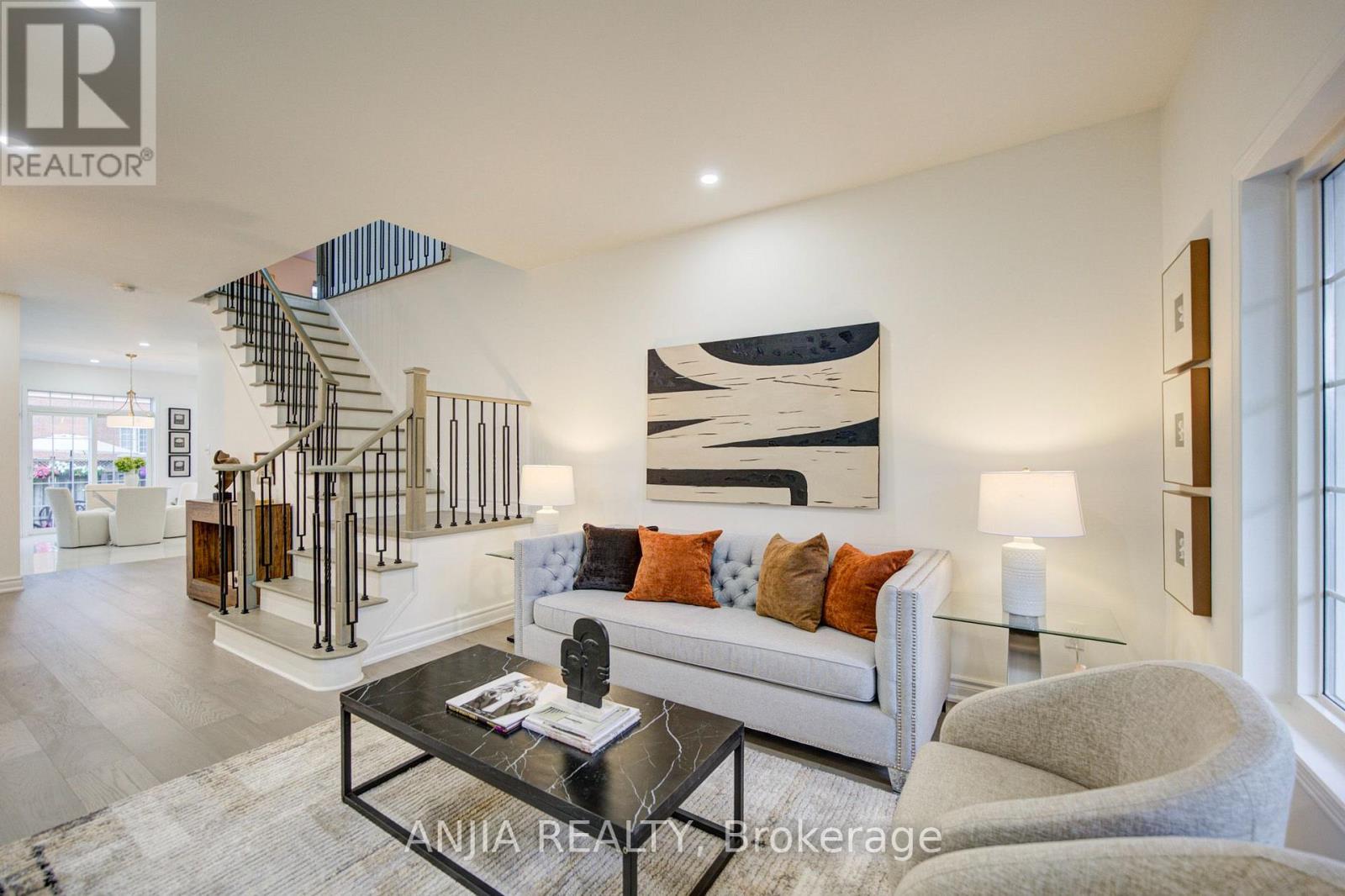 203 Fred Mclaren Boulevard, Markham, Ontario  L6E 1H2 - Photo 5 - N13727060