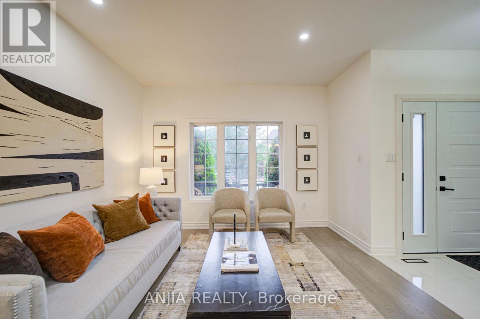 203 Fred Mclaren Boulevard, Markham, Ontario  L6E 1H2 - Photo 6 - N13727060