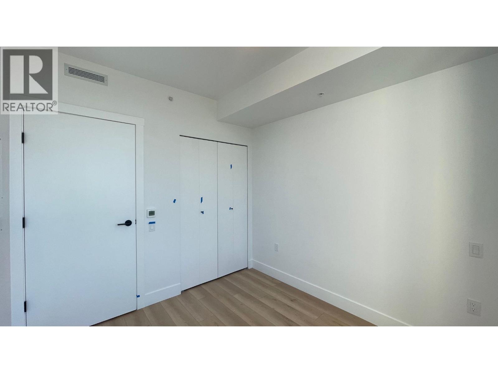 403 8750 University Crescent, Burnaby, British Columbia  V5A 0G9 - Photo 9 - R3159866