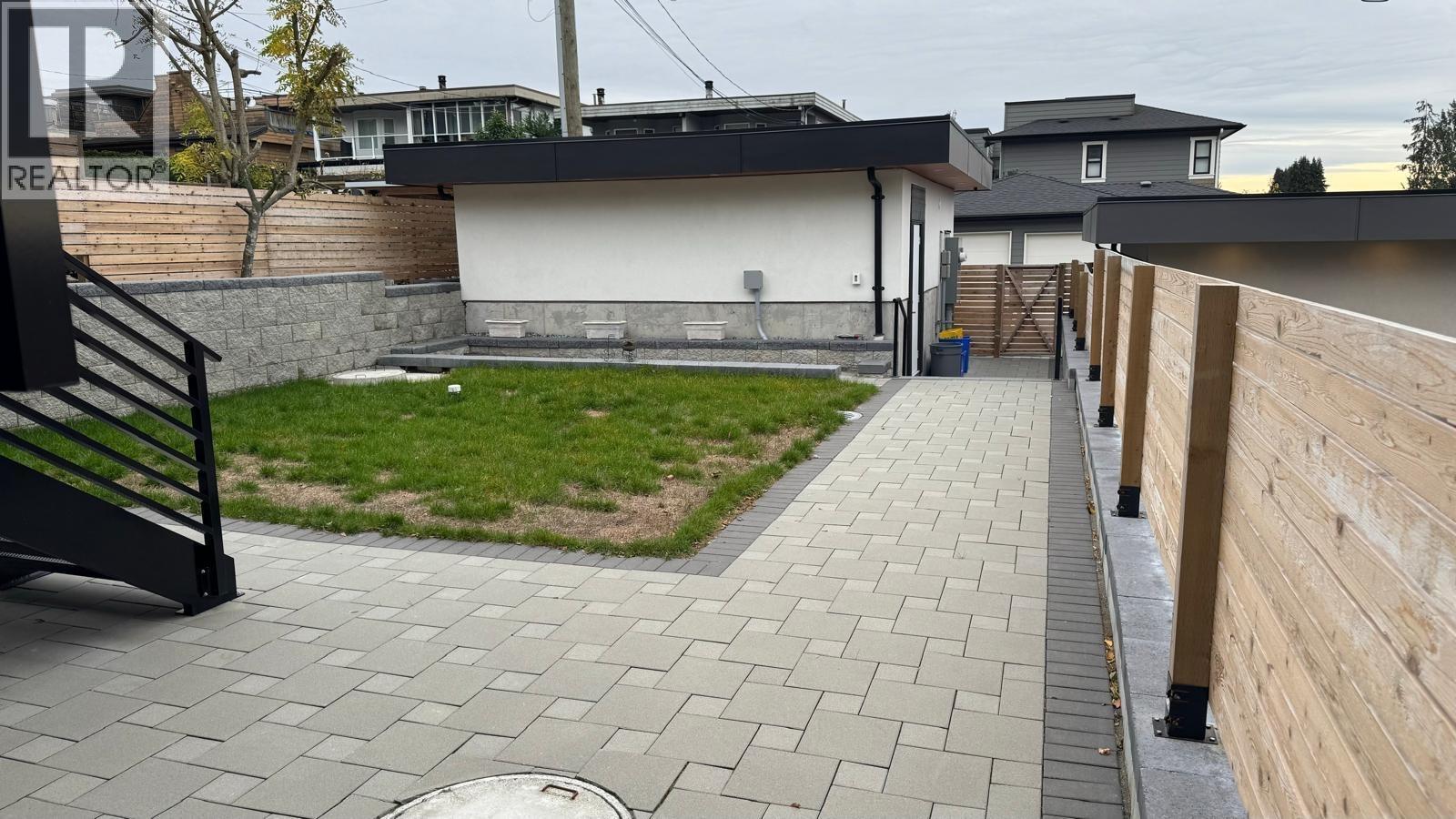 Lower Floor-463 W 14TH STREET, north vancouver, British Columbia