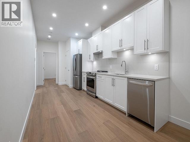 Lower Floor-463 W 14th Street, North Vancouver, British Columbia  V7M 2Y1 - Photo 2 - R3159872