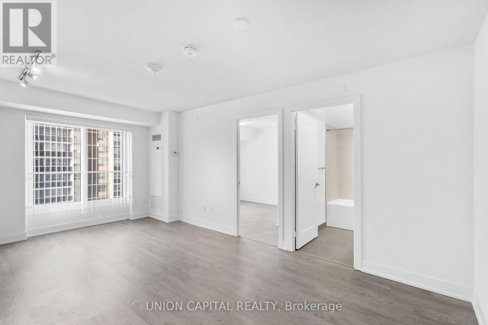 2326 - 9 Mabelle Avenue, Toronto, Ontario  M9A 0E1 - Photo 6 - W13727016