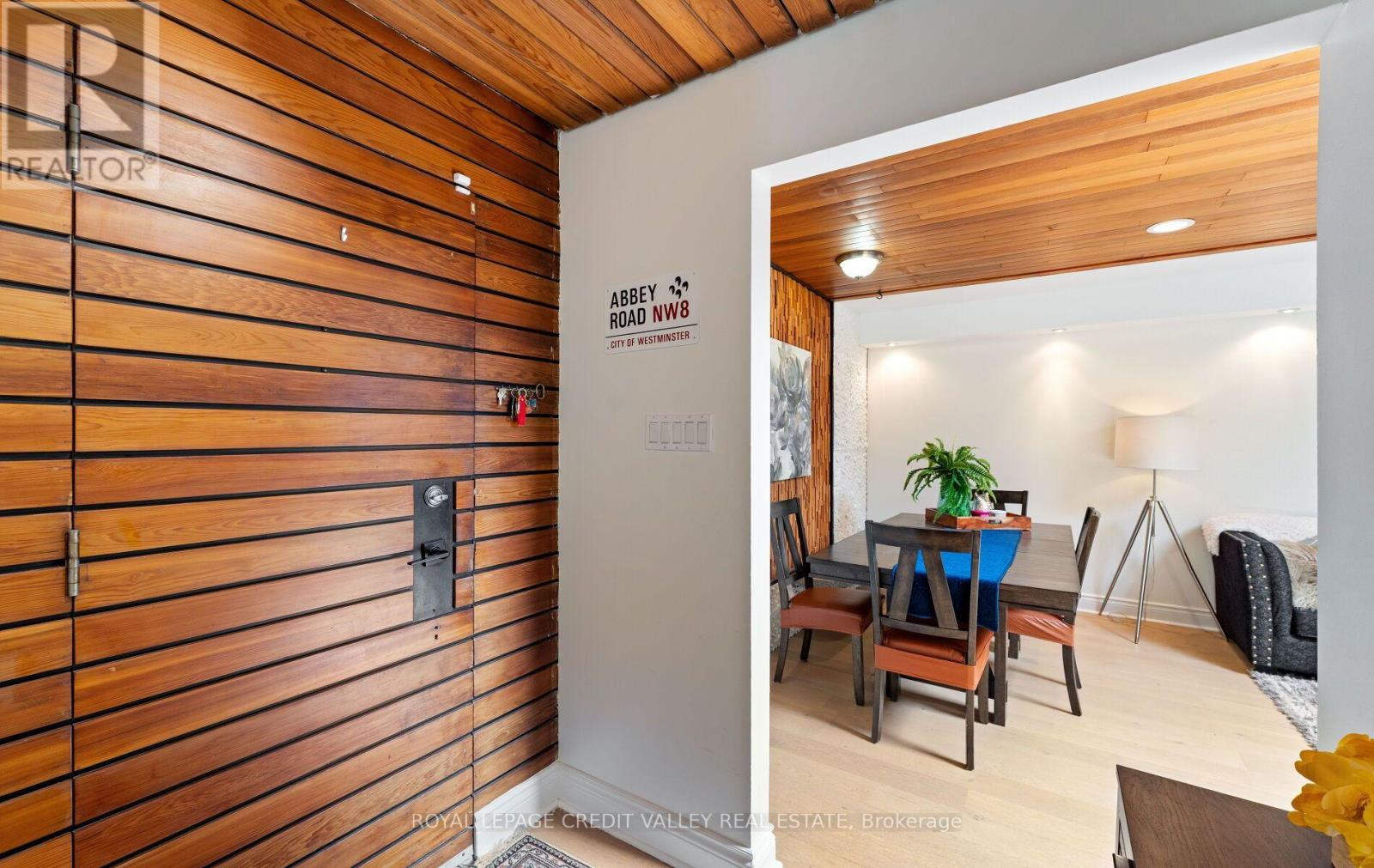 34 Abbey Road W, Brampton, Ontario  L6W 2T8 - Photo 6 - W13727024