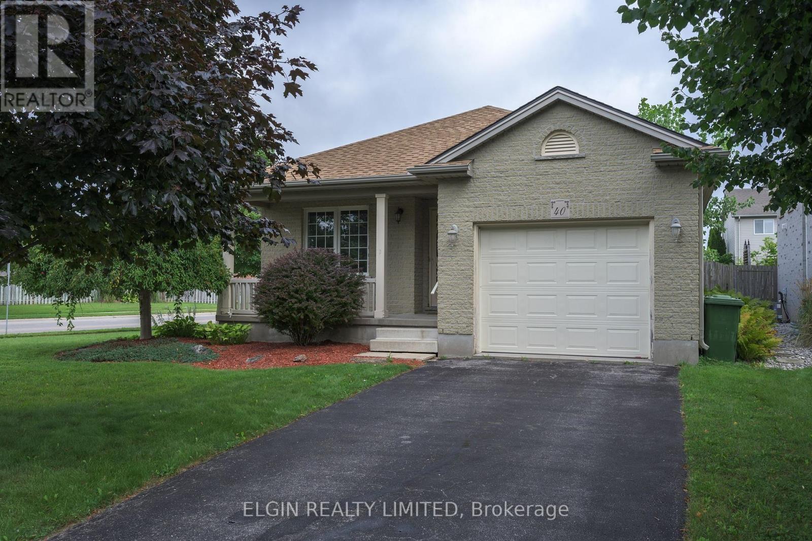 40 SCHREYER DRIVE, St. Thomas, Ontario