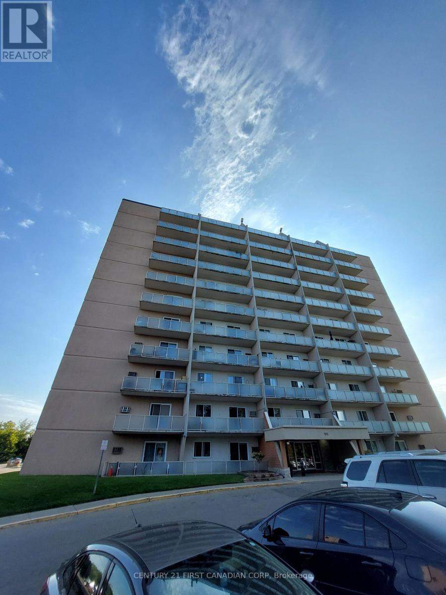 1107 - 573 Mornington Avenue — photo 2