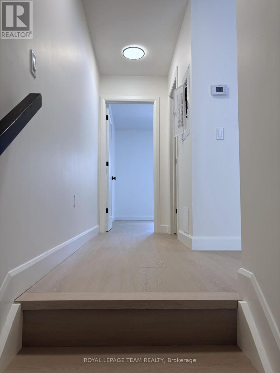 247b Bradford Street, Ottawa, Ontario  K2B 5Z5 - Photo 8 - X13548068