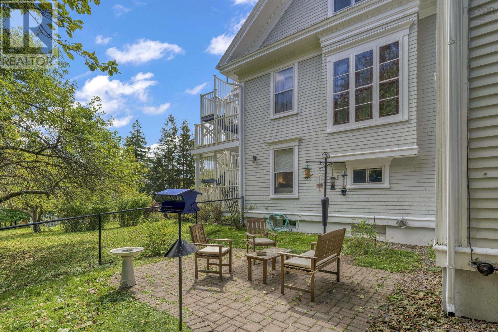 216 Dufferin Street, Lunenburg, Nova Scotia  B0J 2C0 - Photo 41 - 202608650