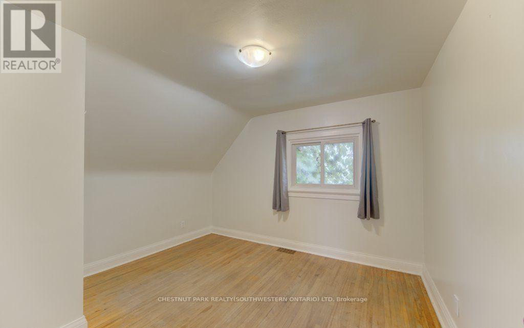 8 Marshall Street, Waterloo, Ontario  N2J 2T2 - Photo 21 - X13162092