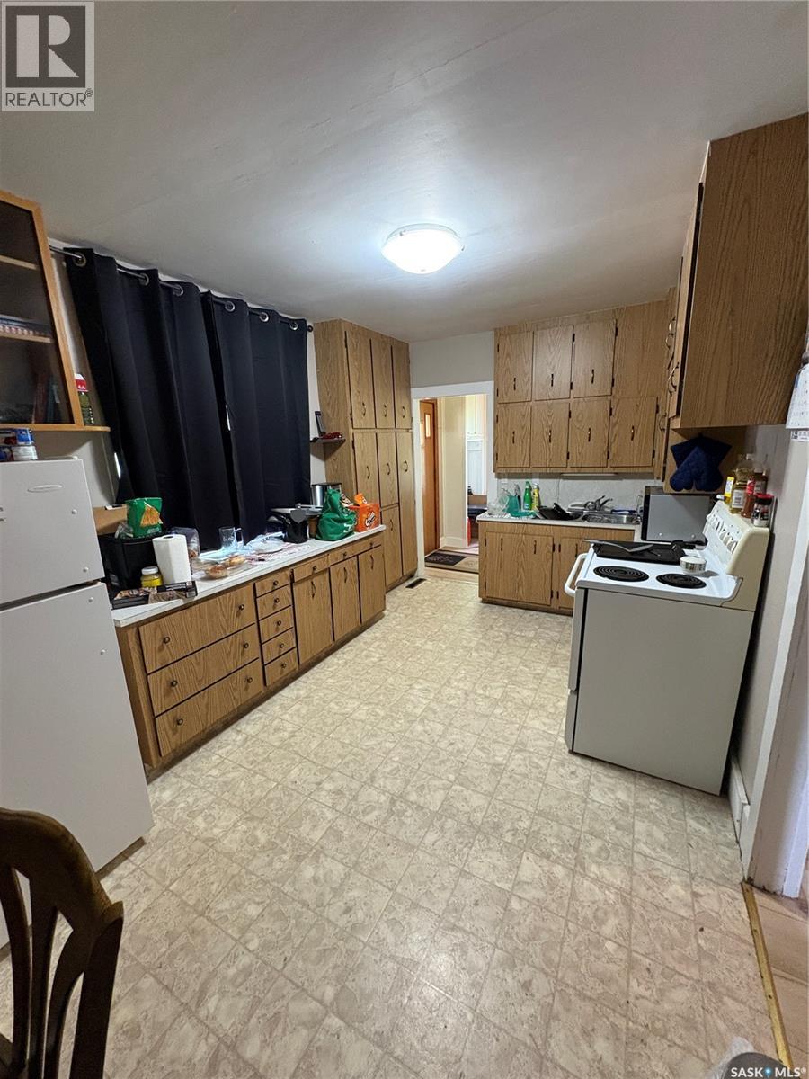 412 1st Avenue, Spy Hill, Saskatchewan  S0A 3W0 - Photo 7 - SK046677