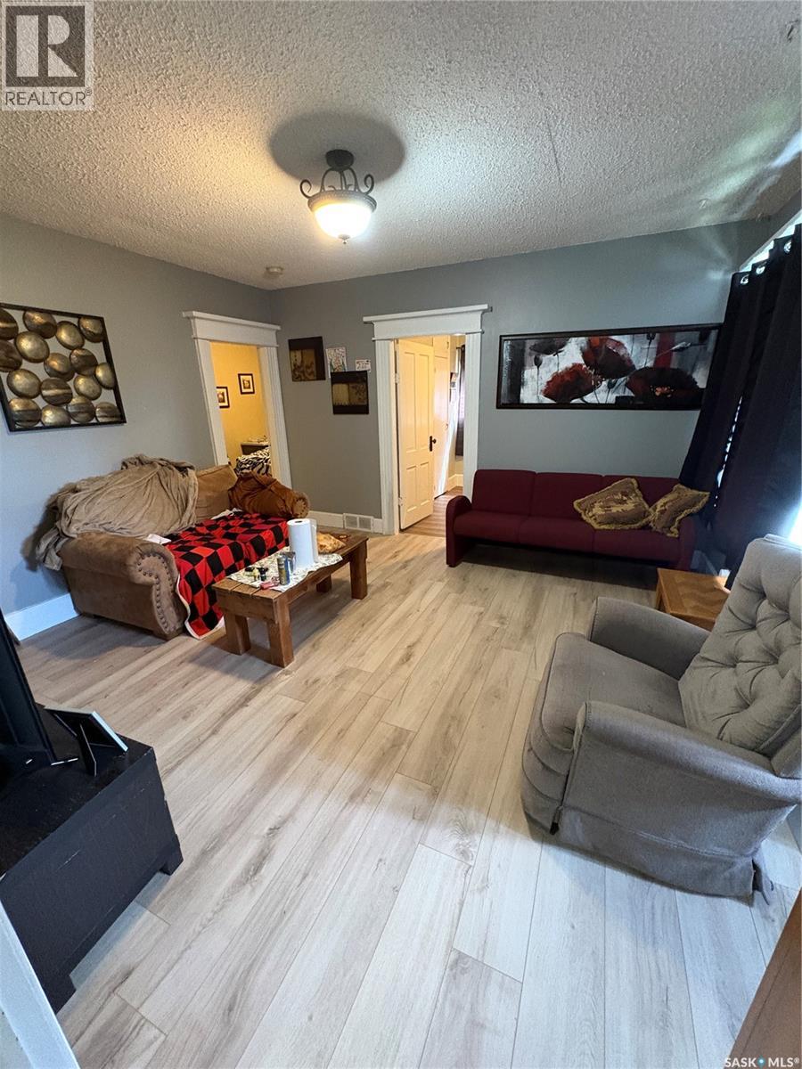 412 1st Avenue, Spy Hill, Saskatchewan  S0A 3W0 - Photo 8 - SK046677