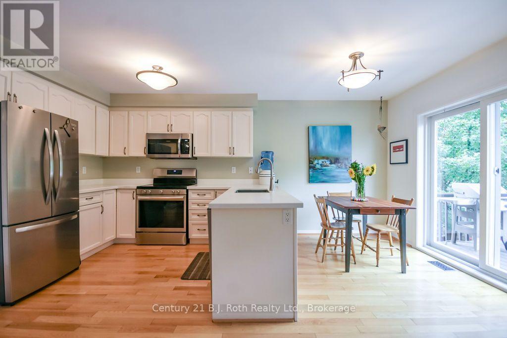 51 Johnson Street, Orillia, Ontario  L3V 7R9 - Photo 13 - S13727046