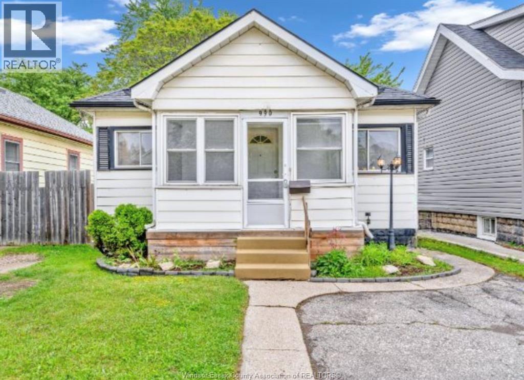 MLS# 26021151: 990 Campbell AVENUE, Windsor, Canada