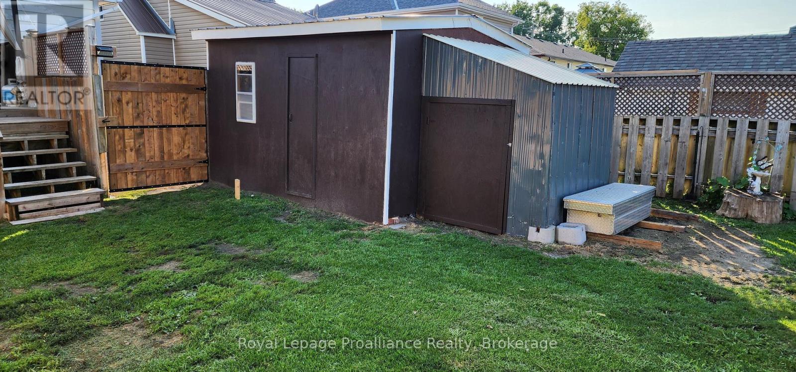 29 Pelham Street, Quinte West, Ontario  K8V 5A8 - Photo 31 - X13591922
