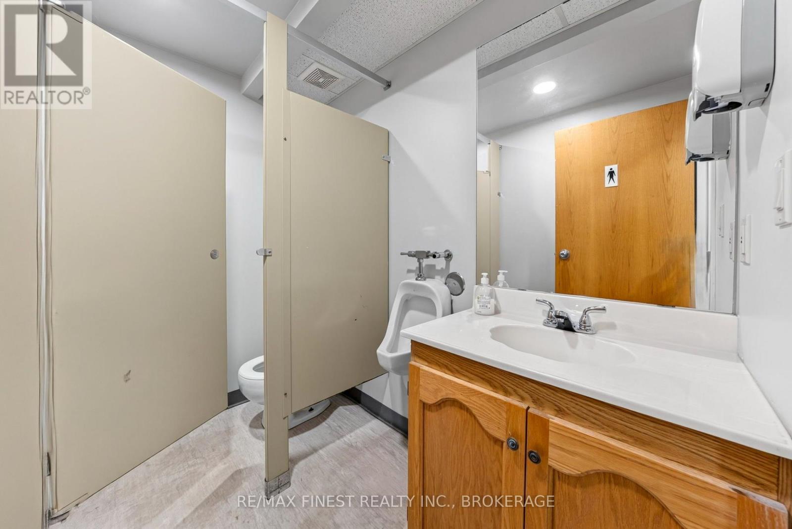 200 Binnington Court, Kingston, Ontario  K7M 8R6 - Photo 11 - X13726816