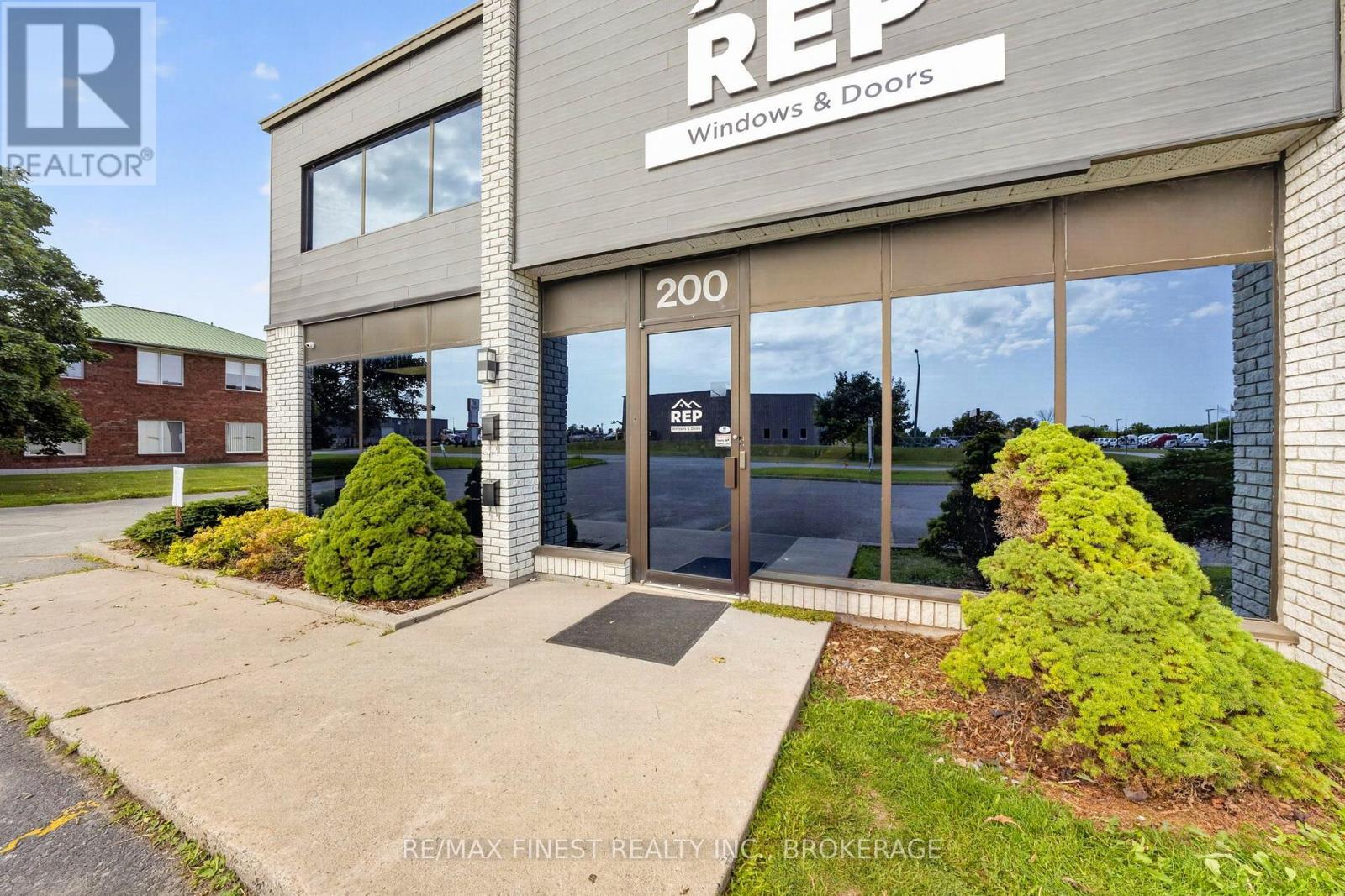 200 Binnington Court, Kingston, Ontario  K7M 8R6 - Photo 3 - X13726816