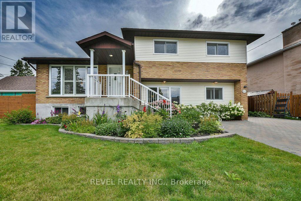 604 Hart Street, Timmins, Ontario  P4N 6X8 - Photo 1 - T13727168