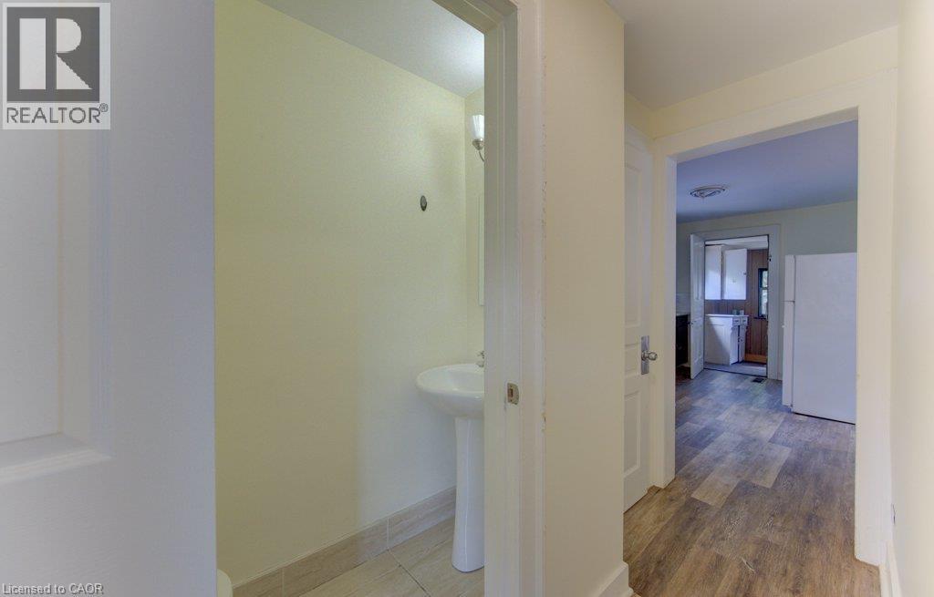 10 Marshall Street, Waterloo, Ontario  N2J 2T2 - Photo 13 - 40830480