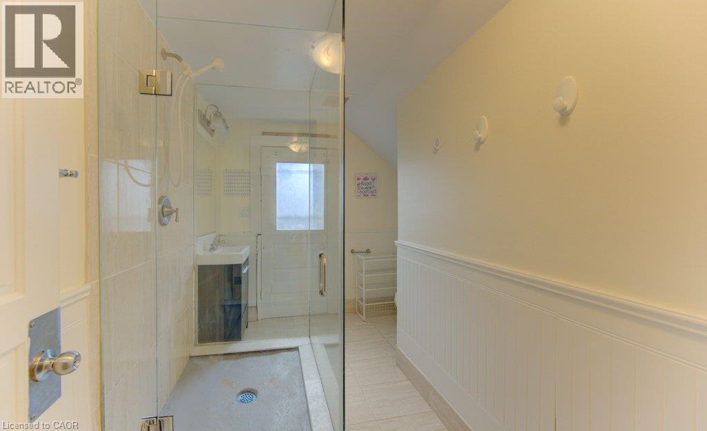 10 Marshall Street, Waterloo, Ontario  N2J 2T2 - Photo 15 - 40830480