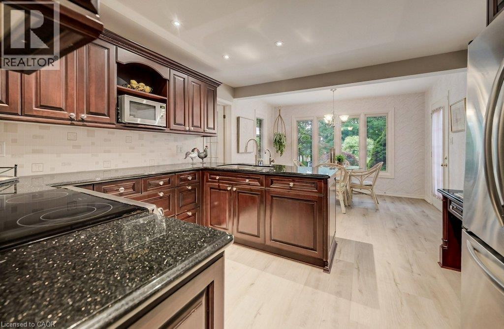 449 Knightsbridge Court, Waterloo, Ontario  N2T 2G5 - Photo 9 - 40843782