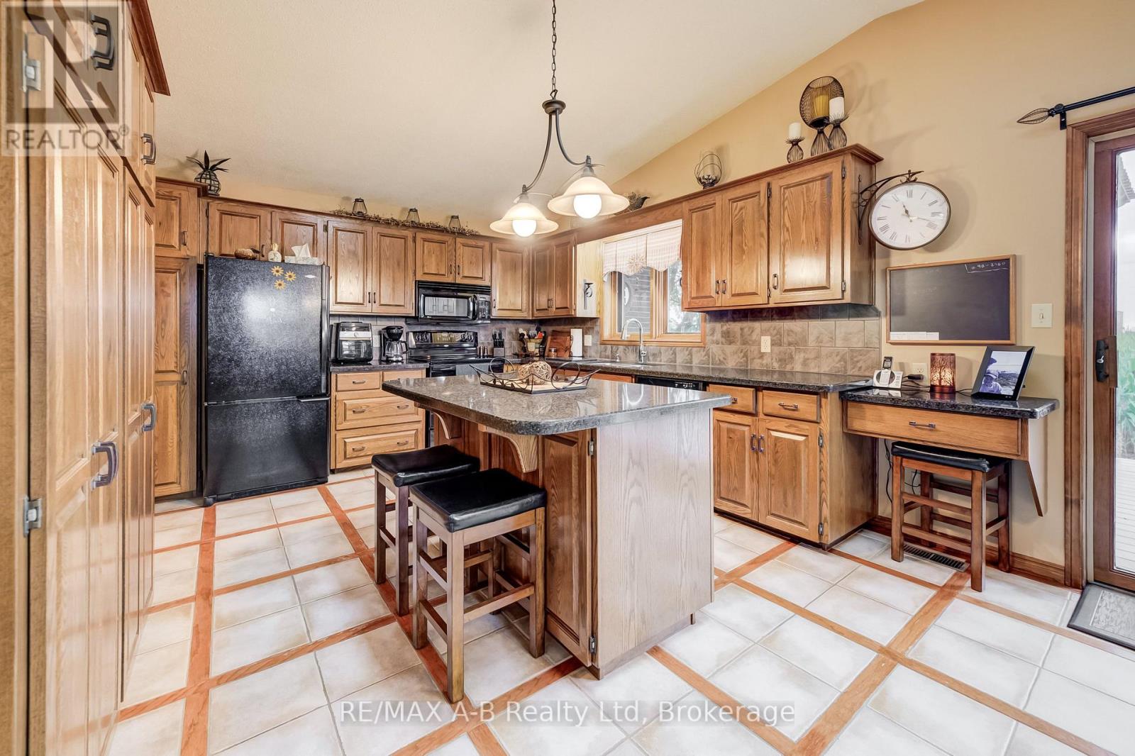 924951 Cassel Side Road, East Zorra-Tavistock, Ontario  N0B 2R0 - Photo 8 - X13727266