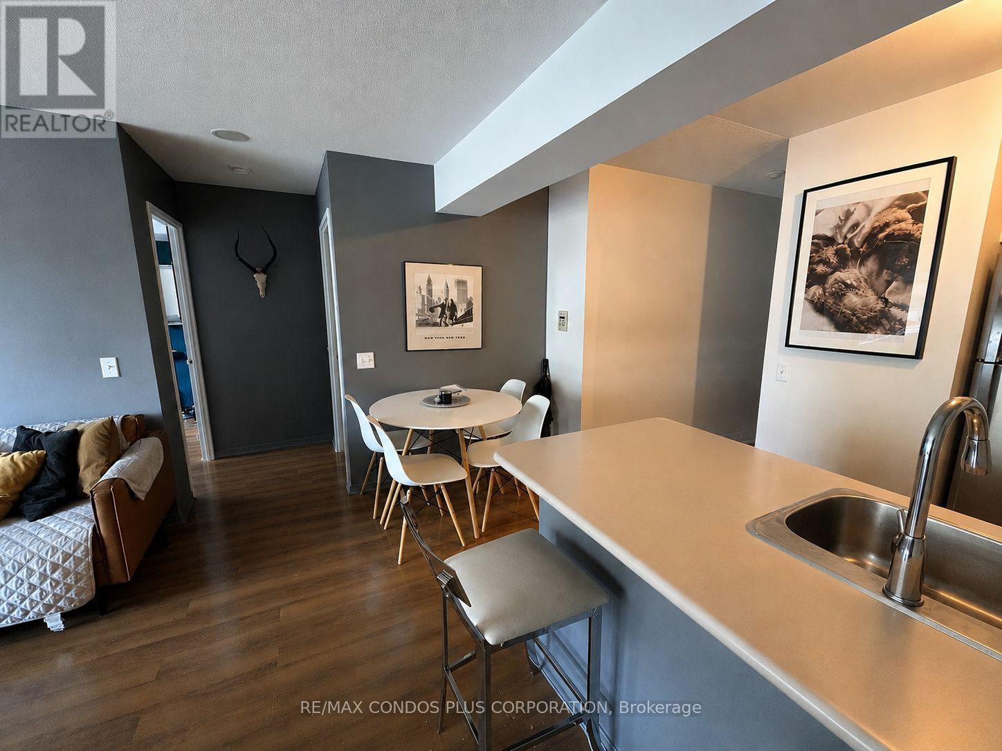 808 - 750 Bay Street, Toronto, Ontario  M5G 1N6 - Photo 5 - C13727190
