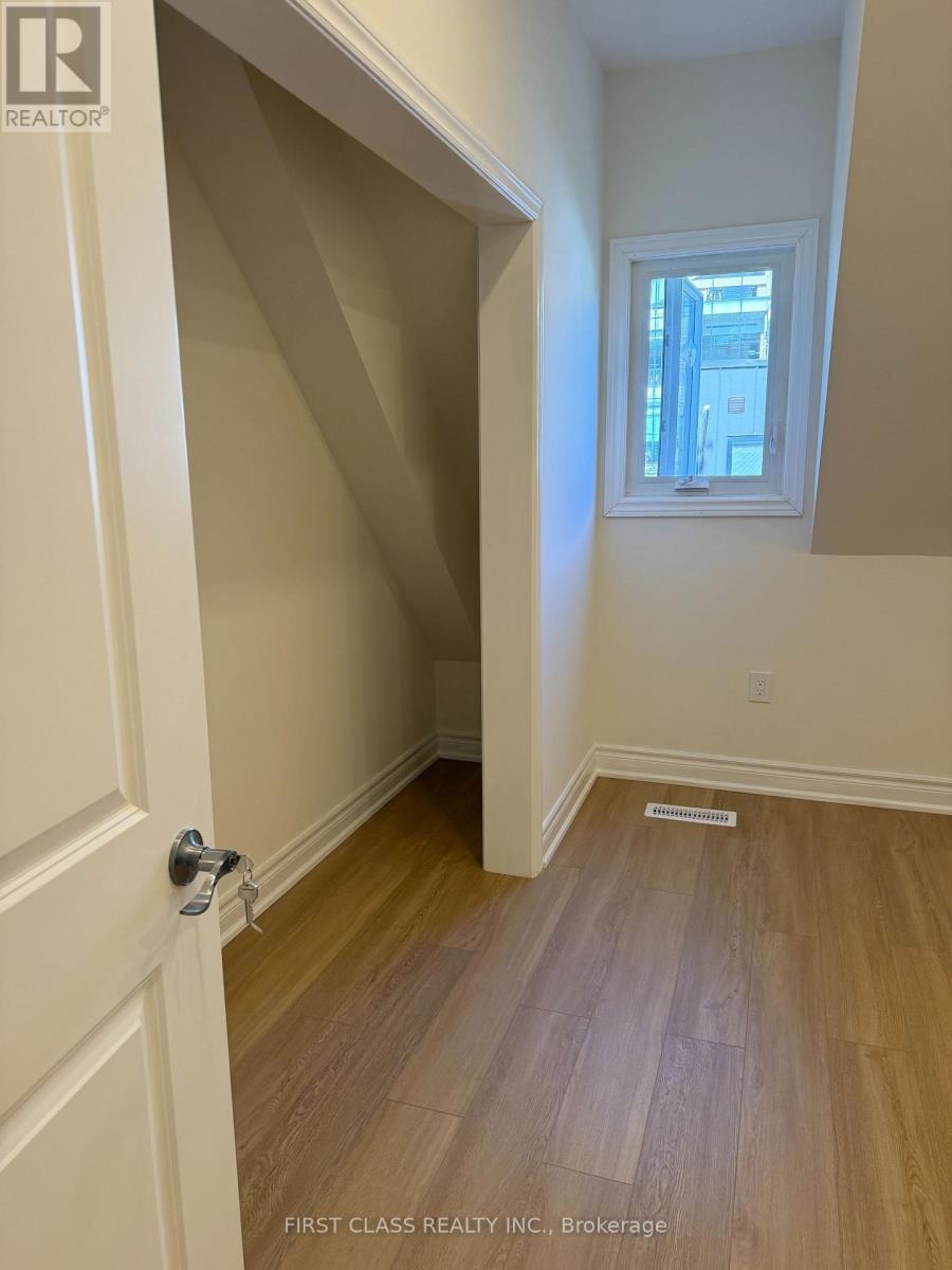 201 - 356 Huron Street, Toronto, Ontario  M5S 2G3 - Photo 11 - C13727248