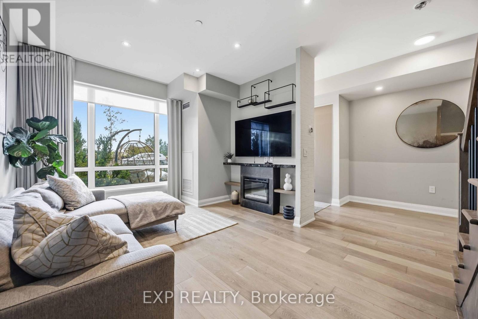 Th106 - 160 Vanderhoof Avenue, Toronto, Ontario  M4G 0B7 - Photo 12 - C13727256