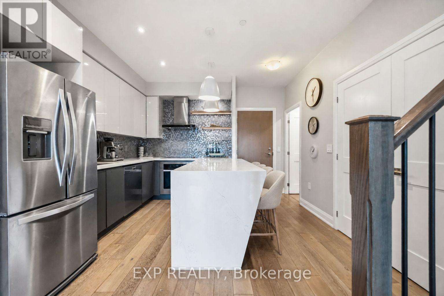 Th106 - 160 Vanderhoof Avenue, Toronto, Ontario  M4G 0B7 - Photo 6 - C13727256