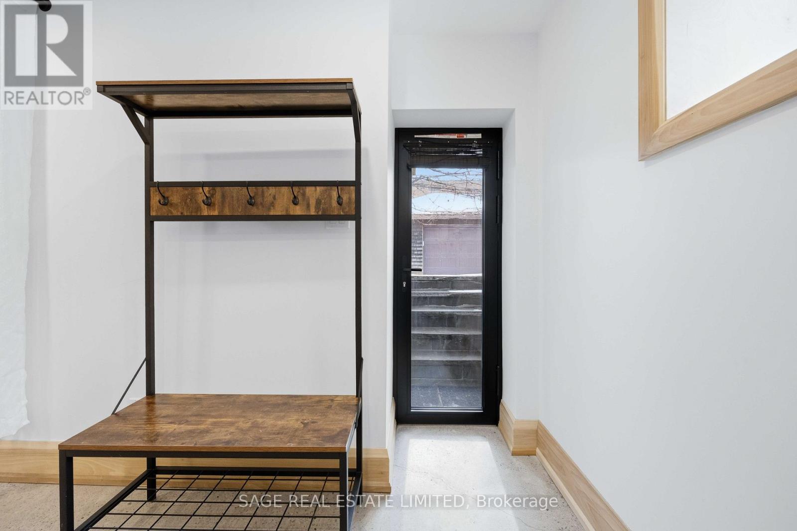 Lower - 67 Shannon Street, Toronto, Ontario  M6J 2E6 - Photo 4 - C13727288