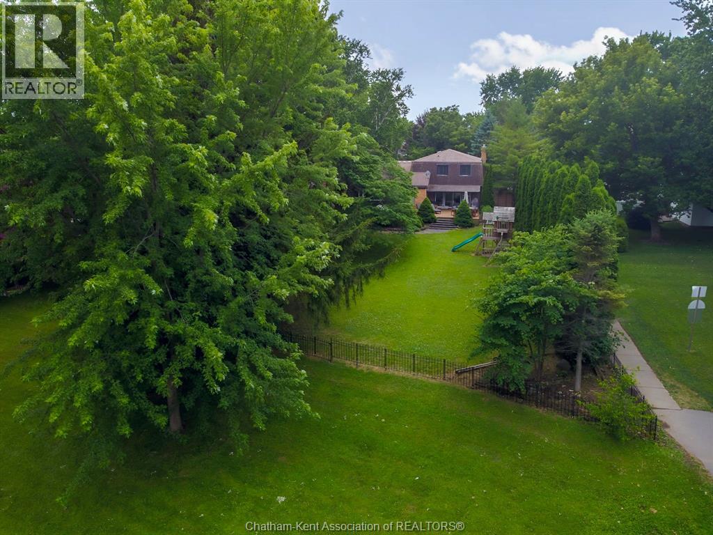 615 Lacroix Street, Chatham, Ontario  N7M 5X7 - Photo 45 - 26014853